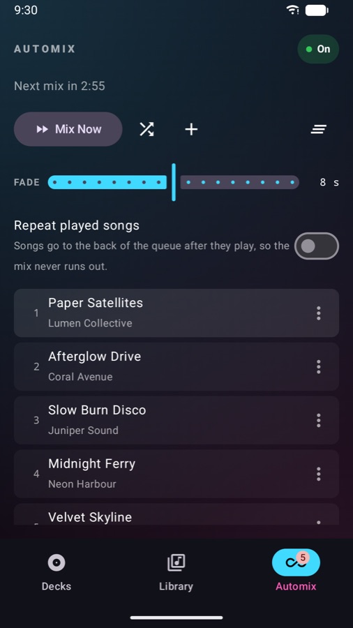 The Automix queue with fade length and Mix Now controls